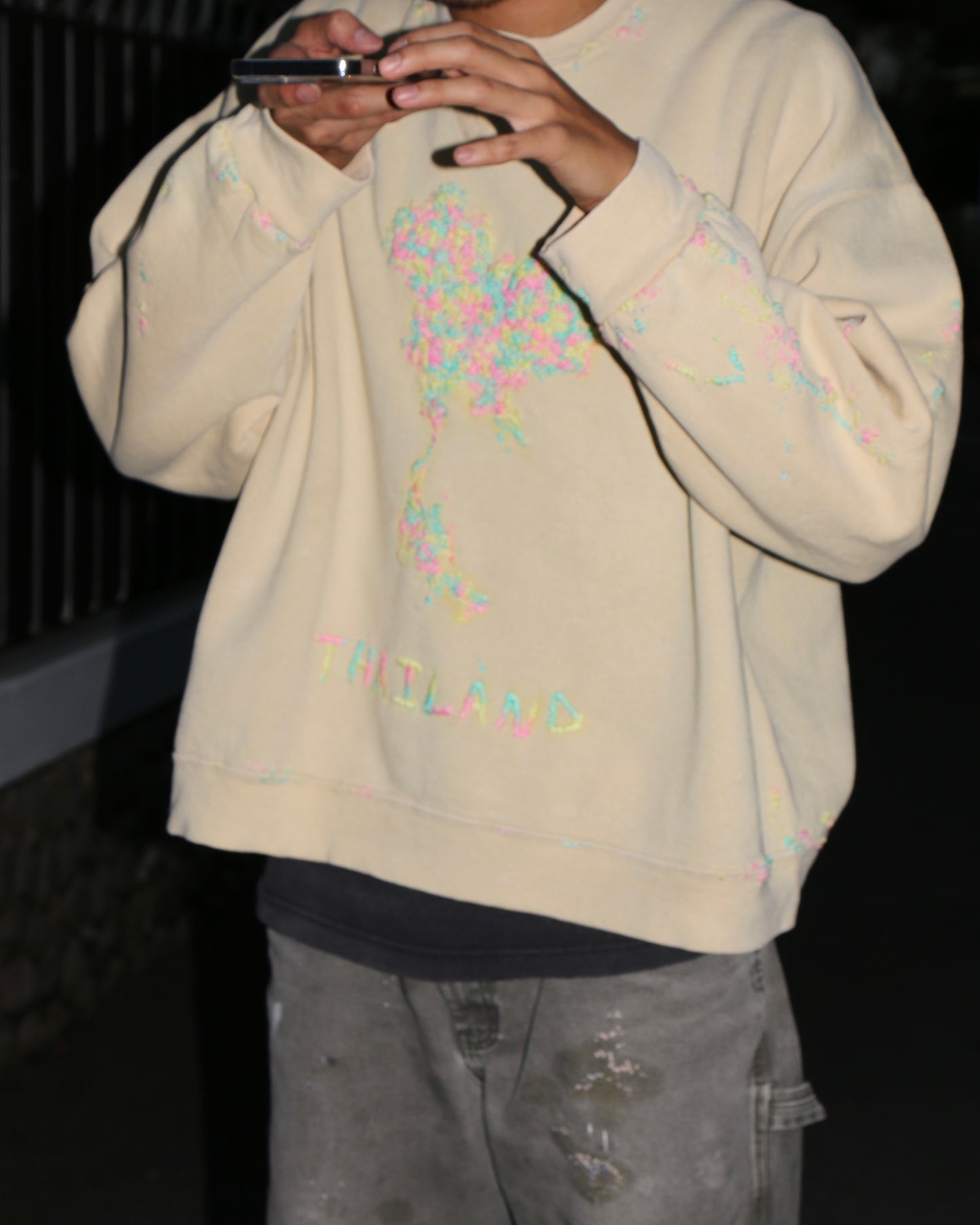 "Embroidered "THAILAND MAP" Sweater 🌈