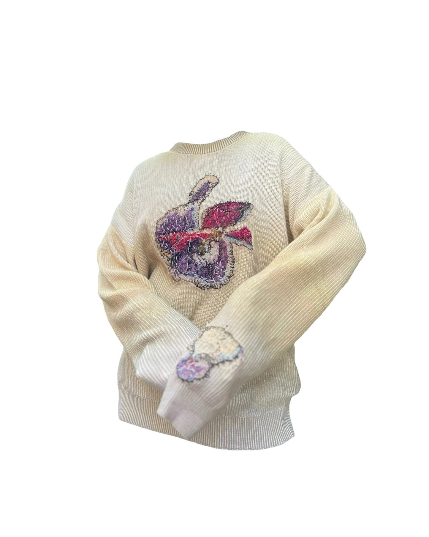 "Embroidered 'crew neck knit