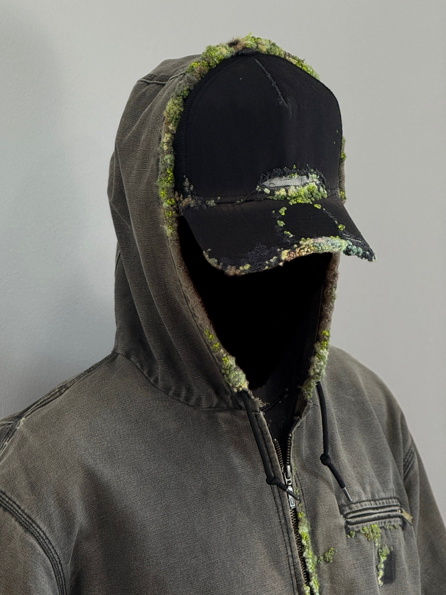 "   Embroidered Dot Truker hat