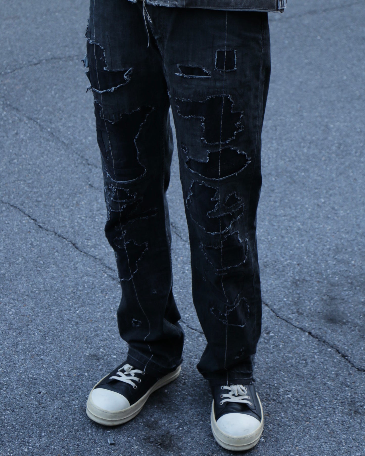 "Patchwork & Distressed Black Denim Pants